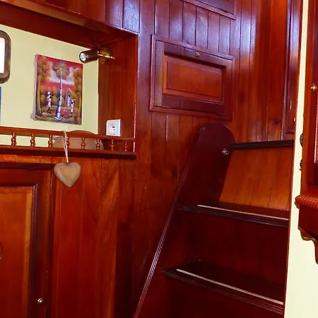 Botel Le Suzanna *